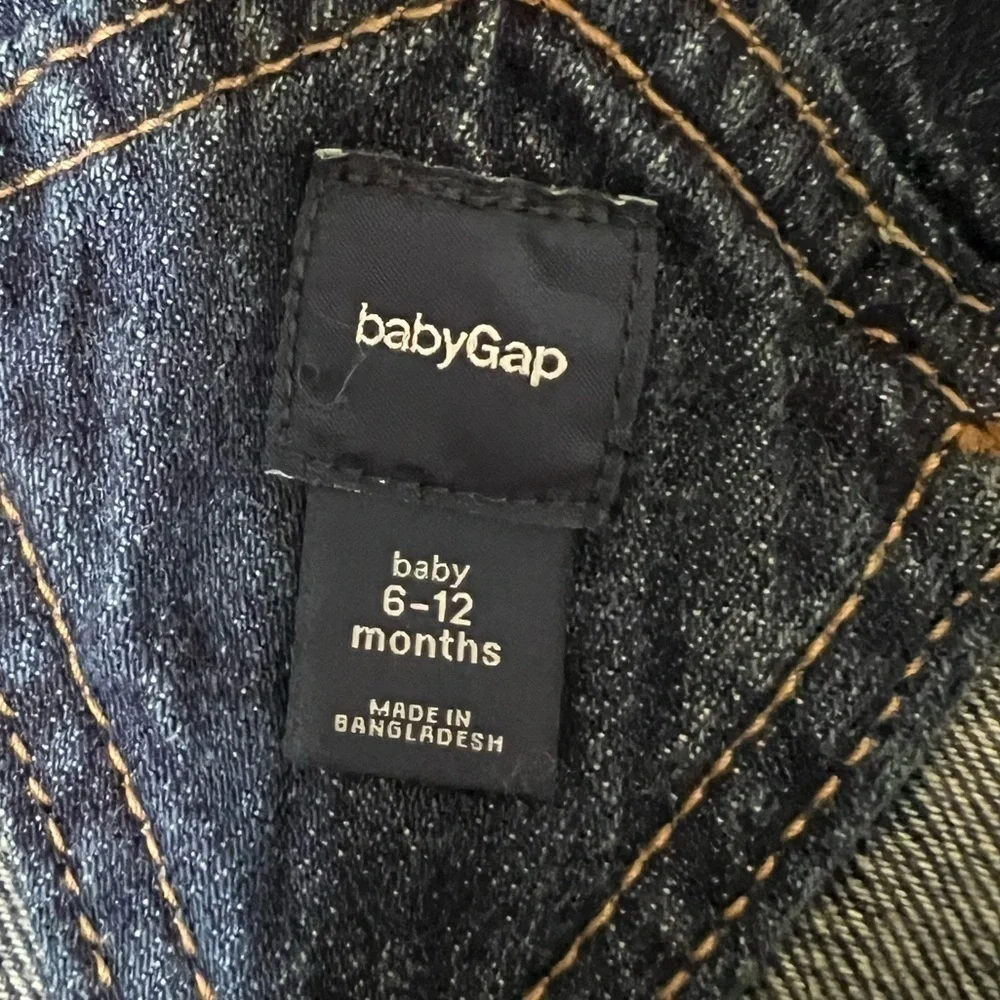 6-12 months overalls baby Gap dungarees jean shorts w/frayed ends 5 pockets
